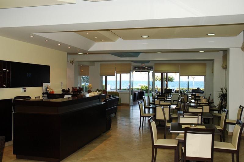 Alma Hotel กาเมนาวูร์ลา ภายนอก รูปภาพ